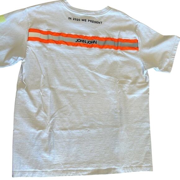 JOHN JOHN Box Fit Graphic Tee - Stylish Casual Wear - Picture 4 of 5